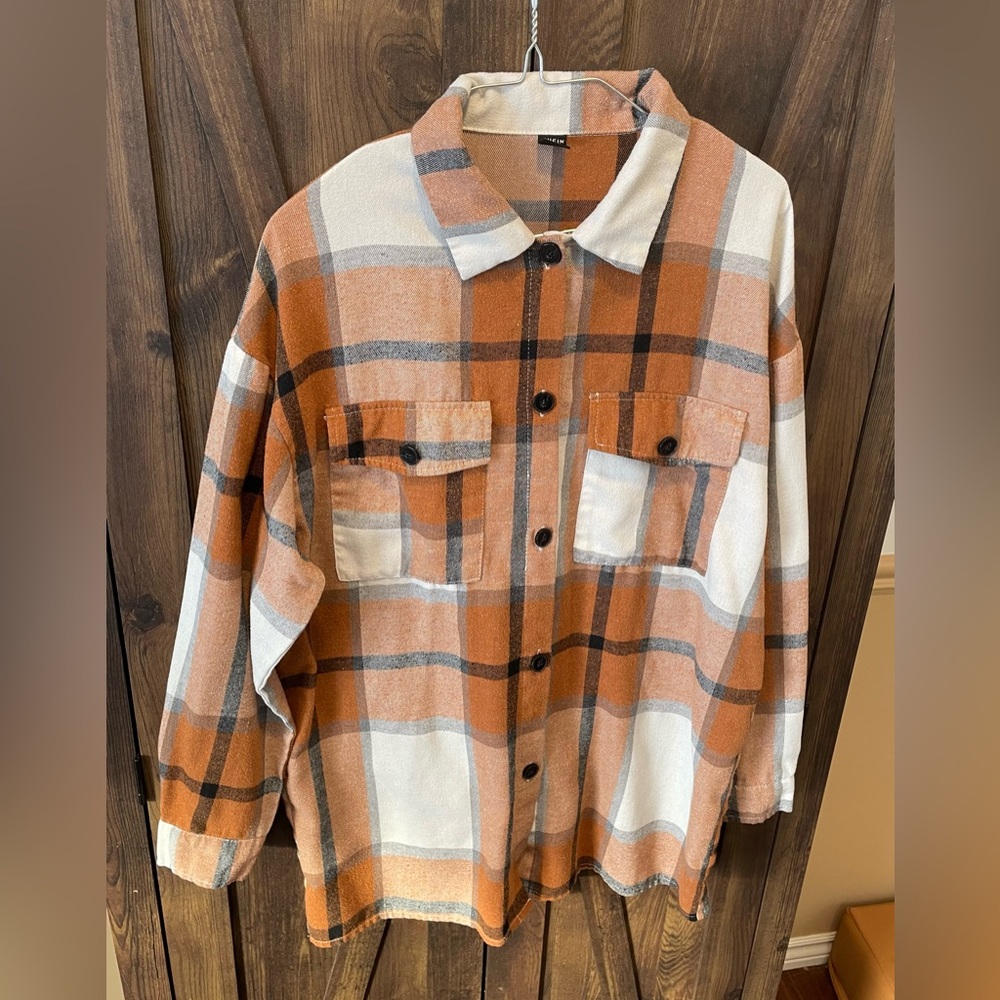 Flannel Plaid Oversized Women's Button Up Shirt - Picture 7 of 7